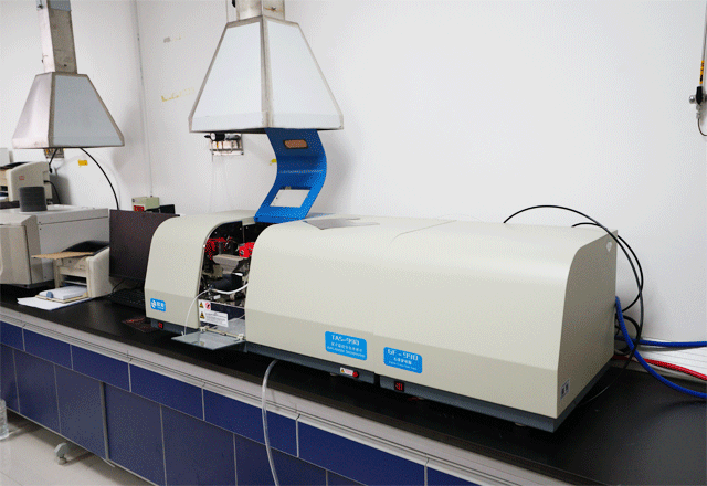 原子吸收分光光度計